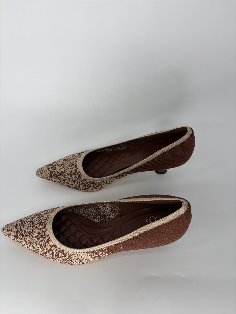 Cosy Island Brown and Cream Pointed Toe Kitten Heel Knit Pumps - Sz 7 NWOB - Picture 3 of 9